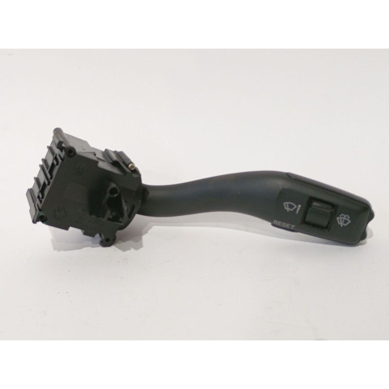 Recambio de mando limpia para audi a4 referencia OEM IAM 8E0953503B  