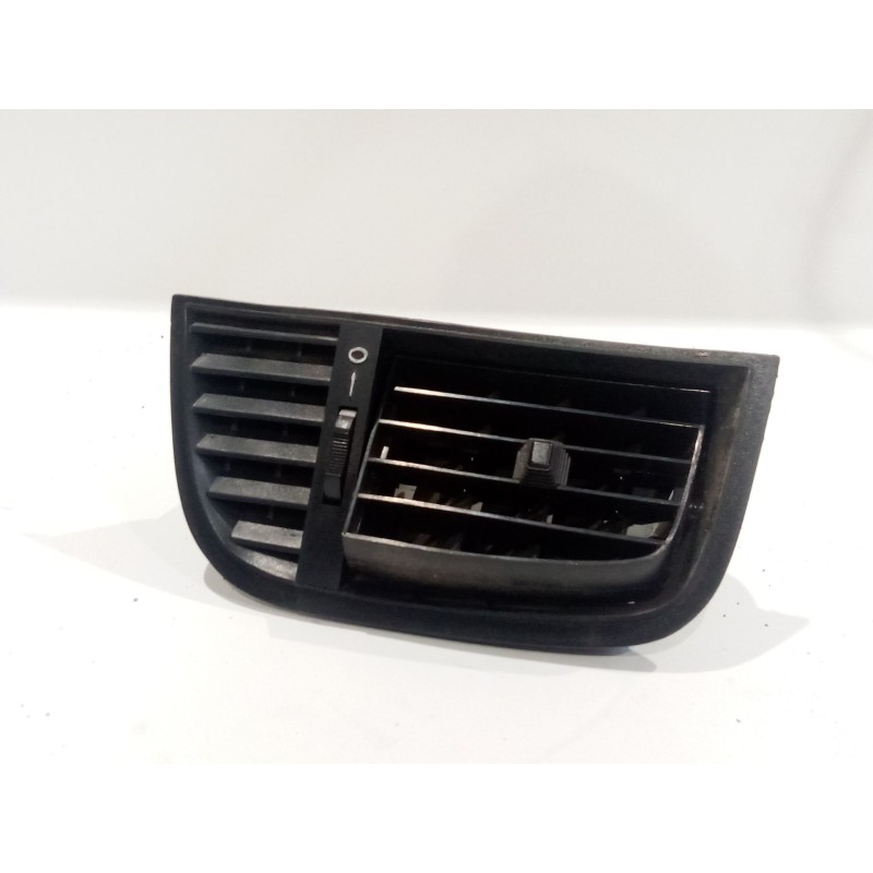 Recambio de aireador para saab 900 i combi coupe 2.0 turbo-16 referencia OEM IAM sinreferencia  