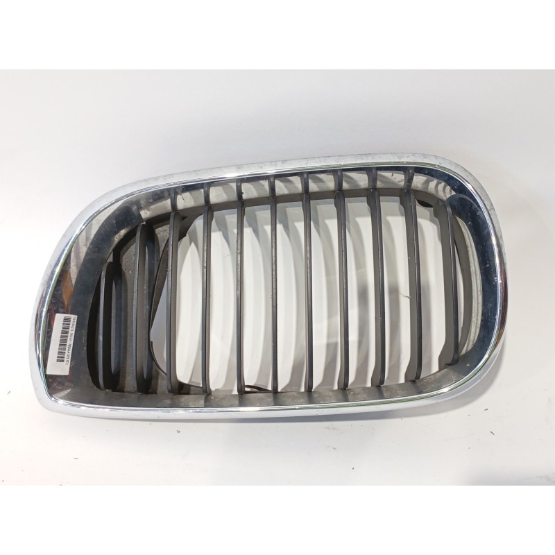 Recambio de rejilla paragolpes izquierda para al de referencia OEM IAM 51137056313BMW3E46(1998-2005)  