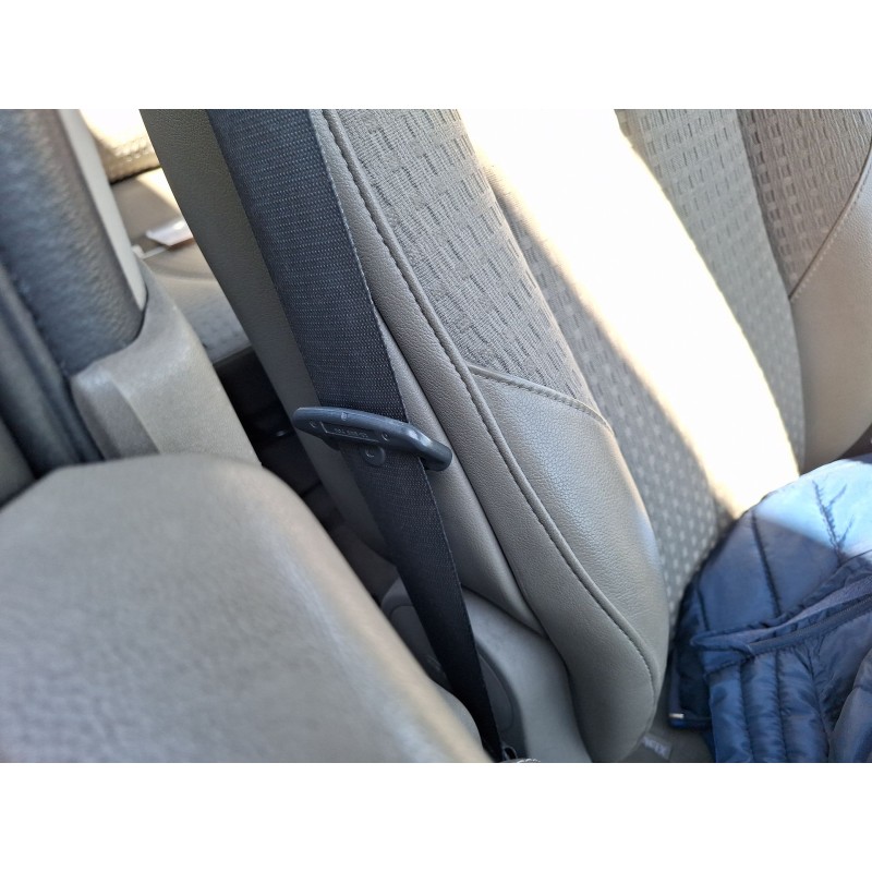 Recambio de cinturon seguridad delantero derecho para renault scenic ii (jm0/1_) 1.9 dci (jm14) referencia OEM IAM   