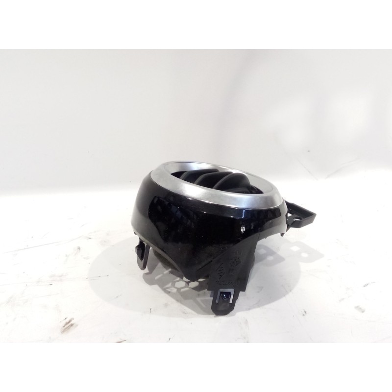 Recambio de rejilla aireadora para nissan micra v (k14) 1.0 ig-t referencia OEM IAM 687605FA0A  