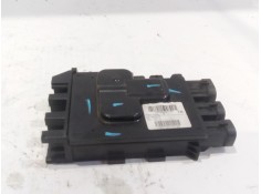 Recambio de caja reles / fusibles para renault scénic iii (jz0/1_) 1.2 tce referencia OEM IAM 243800010R  