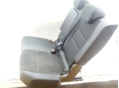 Recambio de asiento trasero medio e izquierdo para renault austral tce 130 referencia OEM IAM sinreferencia  