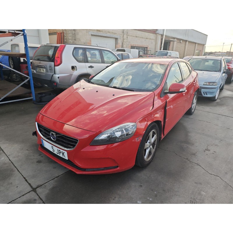 volvo v40 hatchback (525) del año 2016