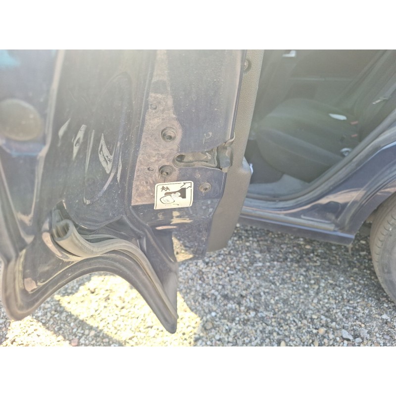 Recambio de cerradura puerta trasera izquierda para ford mondeo iii (b5y) 2.0 tdci referencia OEM IAM   