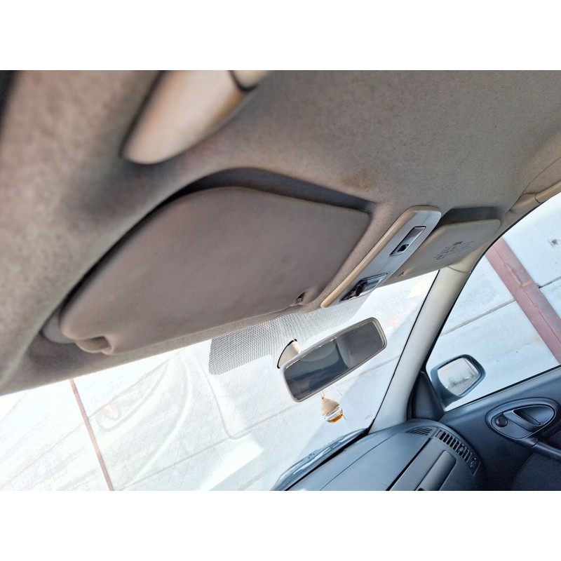 Recambio de parasol izquierdo para citroën xsara (n1) 2.0 hdi 109 referencia OEM IAM   