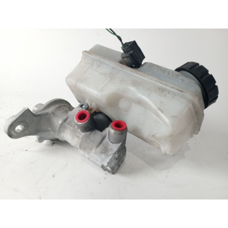 Recambio de bomba freno para renault clio iv (bh_) 0.9 tce 90 lpg referencia OEM IAM 460915125R  