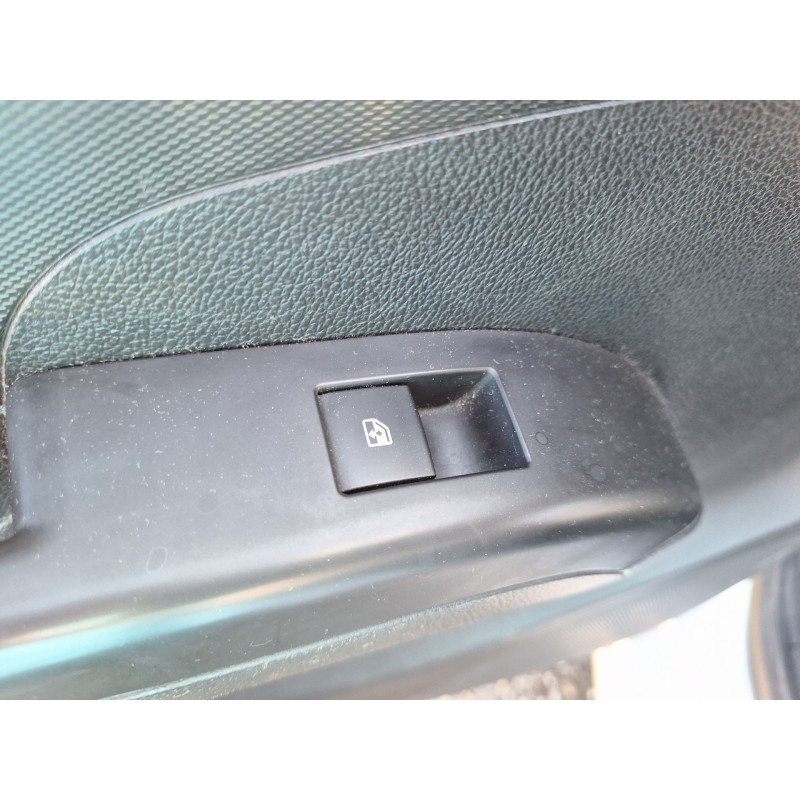 Recambio de mando elevalunas trasero izquierdo para chevrolet aveo fastback (t300) 1.3 d referencia OEM IAM   