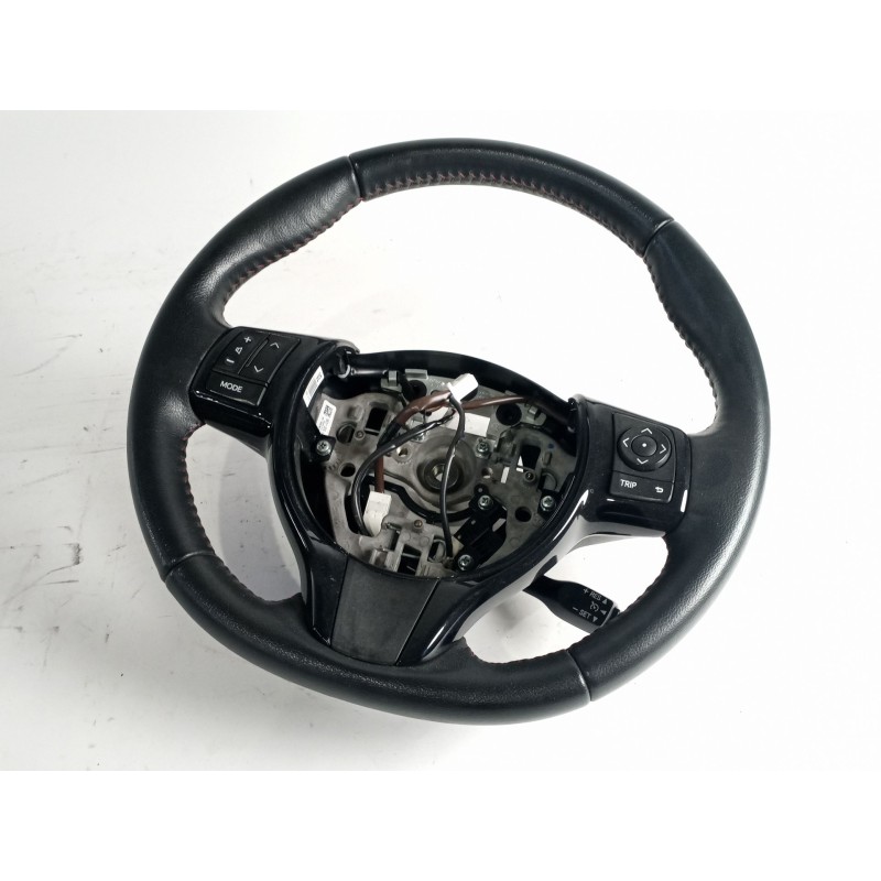 Recambio de volante para toyota yaris (_p13_) 1.5 hybrid (nhp130_) referencia OEM IAM 451000D49025  