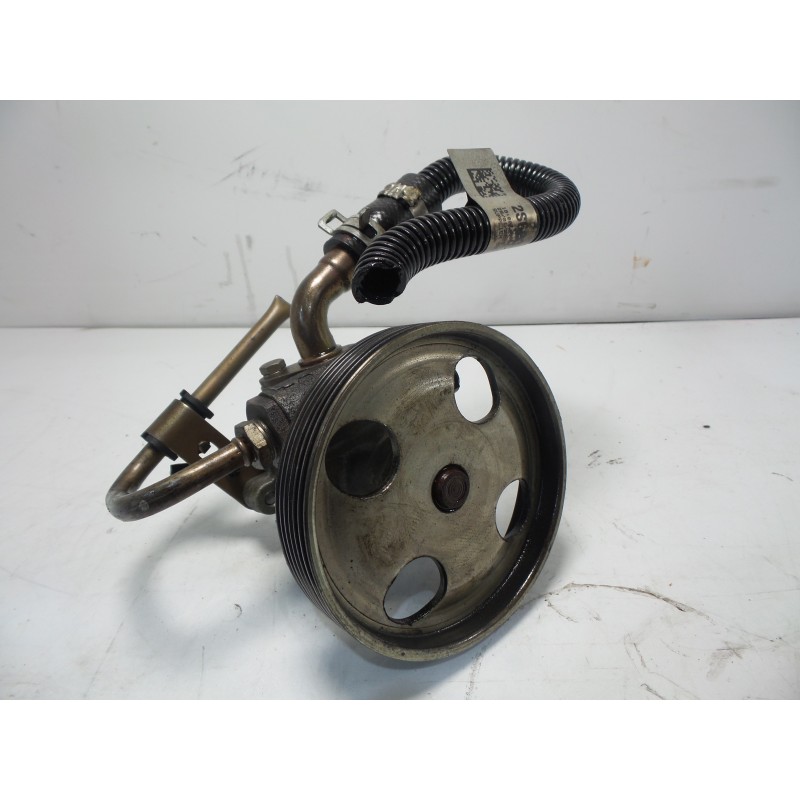 Recambio de bomba direccion - kyb para bedford fiesta v referencia OEM IAM  FORD FIESTA V (JH_, JD_) 1.4 TDCi [2001 - ] Hatchbac