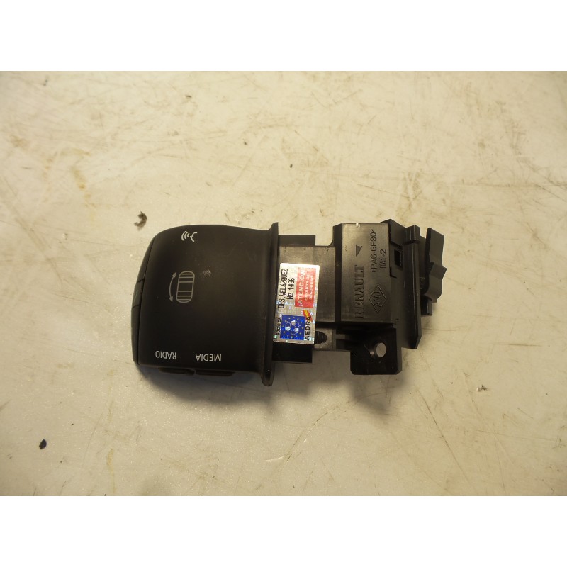 Recambio de mando radio volante - 255520795r para renault citan,mitsubishi l200 ,megane iii,subaru impreza iv referencia OEM IAM