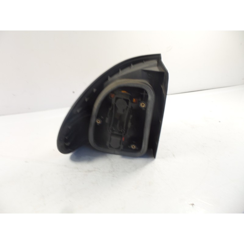 Recambio de piloto trasero derecho - 7700820051.exterior fase 1 para renault laguna referencia OEM IAM 7700820051 RENAULT LAGUNA