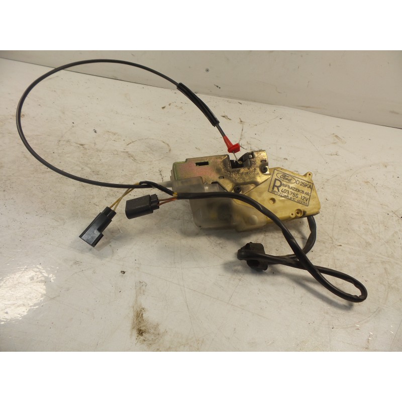 Recambio de cerradura puerta delantera derecha para bedford fiesta iv referencia OEM IAM  FORD FIESTA IV (JA_, JB_) 1.8 D [1995 