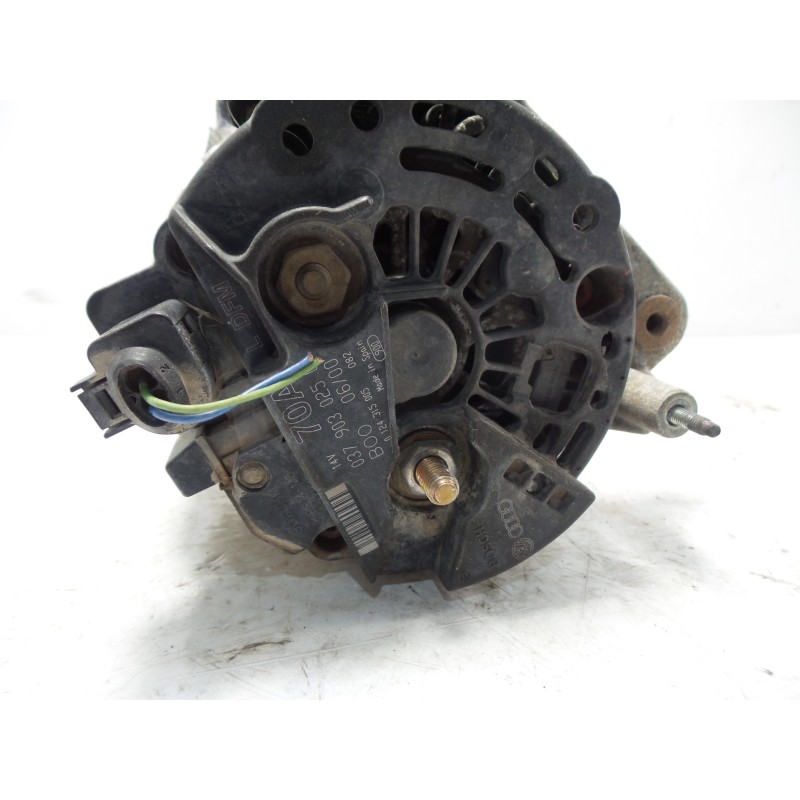 Recambio de alternador - alternador bosch 037903025l 70a para volkswagen polo polo 1.0 bunny referencia OEM IAM BOSCH037903025L7