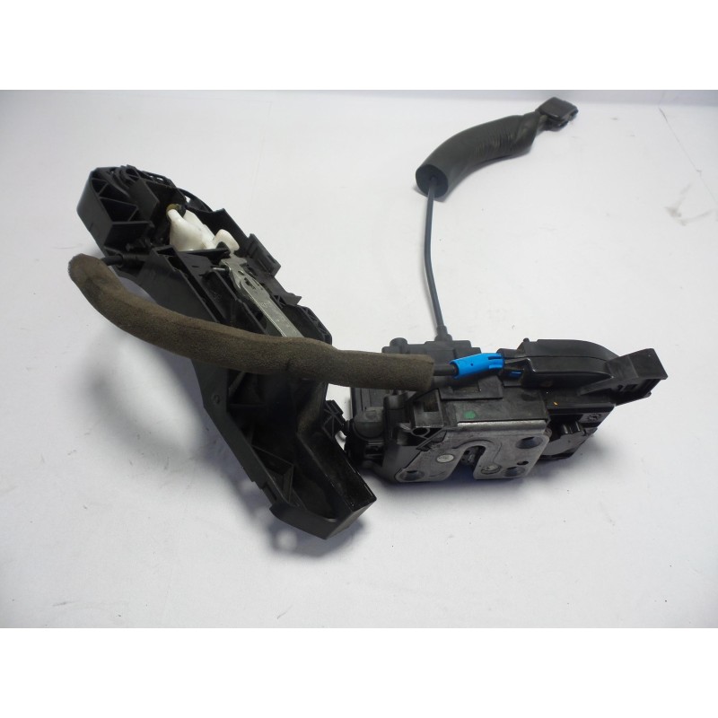 Recambio de cerradura puerta delantera derecha - 805020001r para renault citan,mitsubishi l200 ,megane iii,subaru impreza iv ref