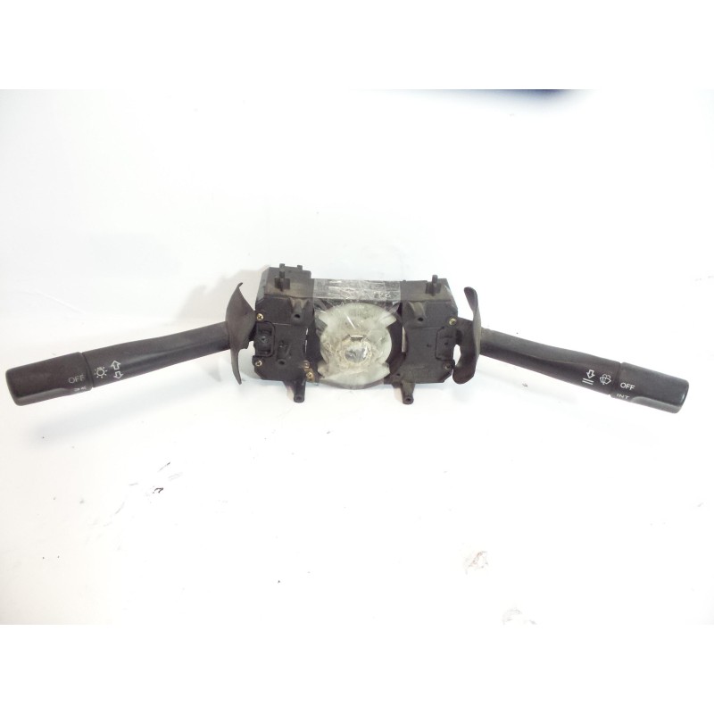 Recambio de mando volante - m11714m13103 para honda crx iii referencia OEM IAM M11714M13103 HONDA CRX III (EH, EG) 1.6 ESi (EH6)