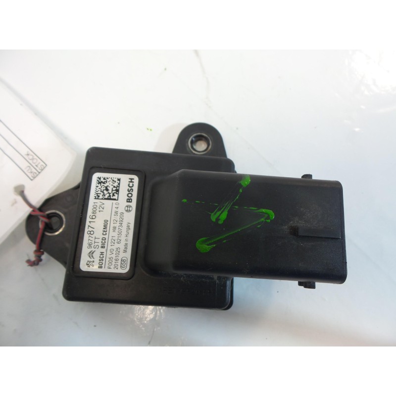 Recambio de rele precalentamiento bosch - 967787168001bosch para peugeot berlingo ii,partner i, y ii referencia OEM IAM 96778716