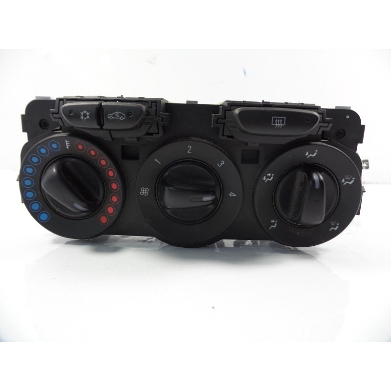 Recambio de mando climatizador - 5w8204016 para opel astra ,g,f,corsa,tigra,zafira referencia OEM IAM 5w8204016 OPEL CORSA E -- 