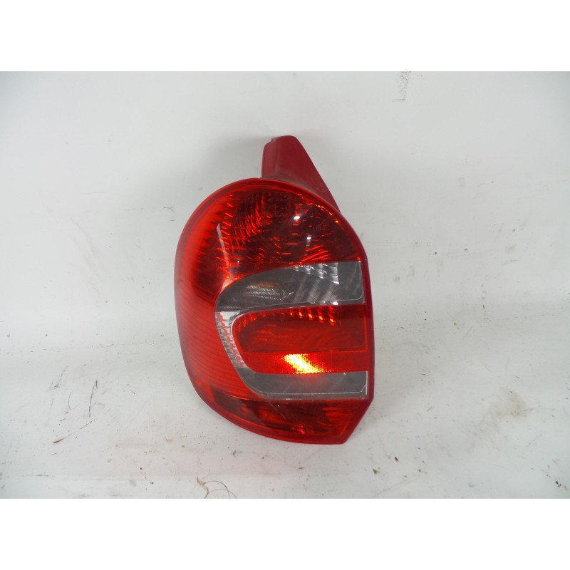 Recambio de piloto trasero izquierdo - 8200658411 para renault clio ii fase 2,modus, logan referencia OEM IAM 8200658411 RENAULT