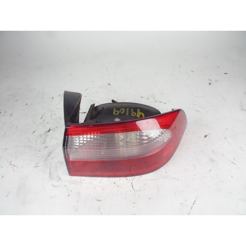 Recambio de piloto trasero derecho exterior - 8200002474 para renault laguna ii fase1 referencia OEM IAM 8200002474 RENAU LAGUNA