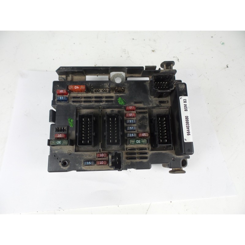 Recambio de caja reles / fusibles - 9644038680 para peugeot c4, berlina . c5. peugeot 307 referencia OEM IAM 9644038680 PEUGE 30