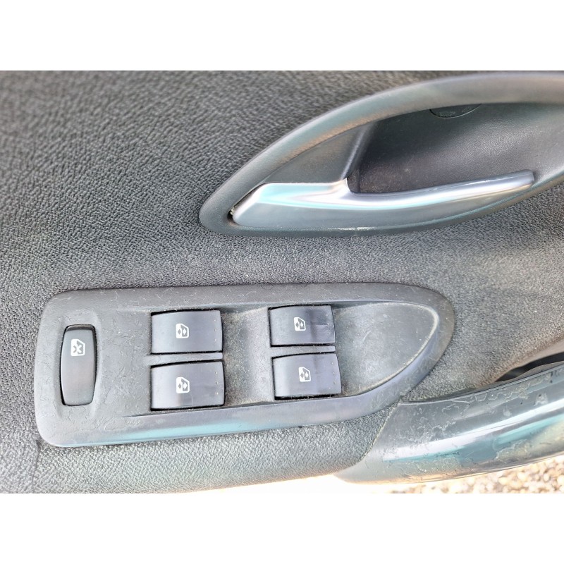 Recambio de mando elevalunas delantero izquierdo para renault laguna ii (bg0/1_) 1.9 dci (bg1a, bg1v) referencia OEM IAM   