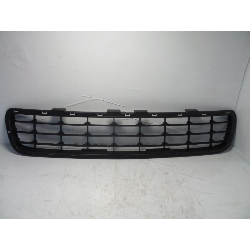 Recambio de rejilla paragolpes delantero - 107. 093304 para fiat fiat punto berlina referencia OEM IAM 107.093304  