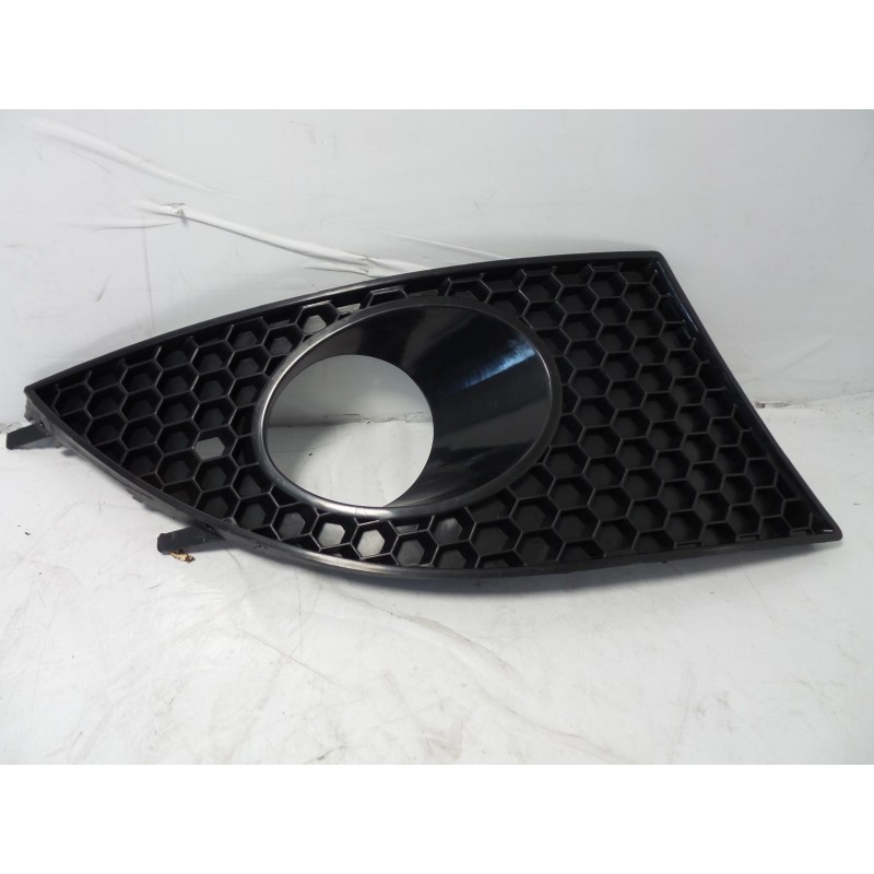 Recambio de rejilla derecha/hueco faro niebla - st5222133,5p0853666a9b9,5p0853666c9b9, para seat altea referencia OEM IAM ST5222