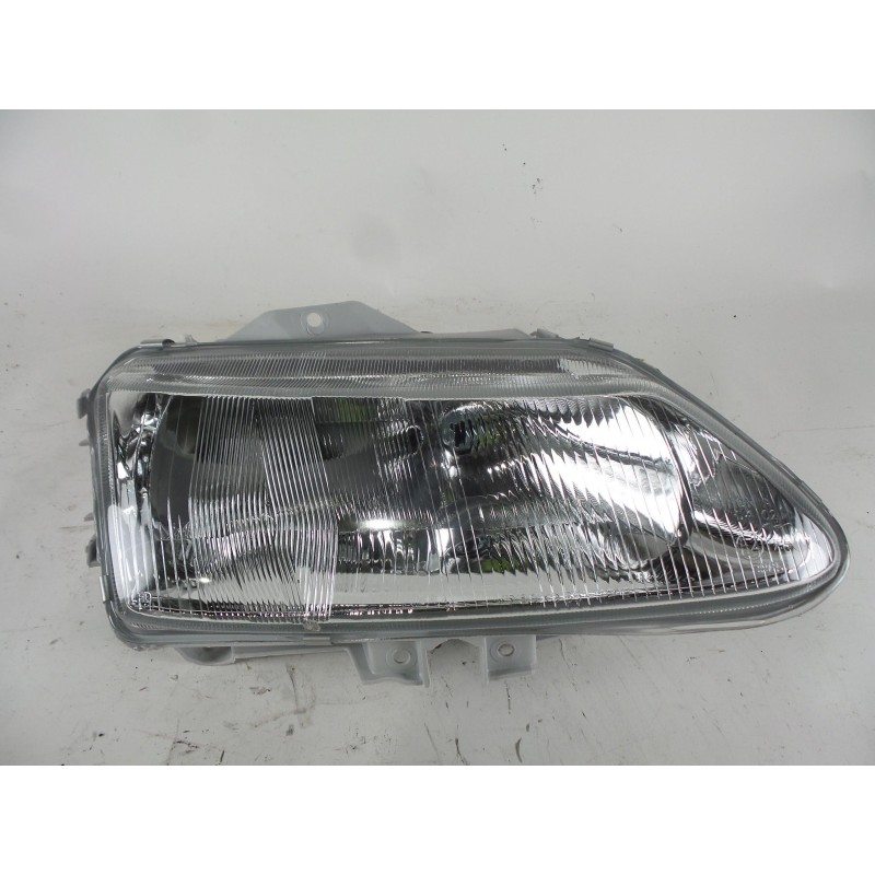 Recambio de faro derecho - 10119281001recambio nuevo depo para renault laguna referencia OEM IAM 10119281001  