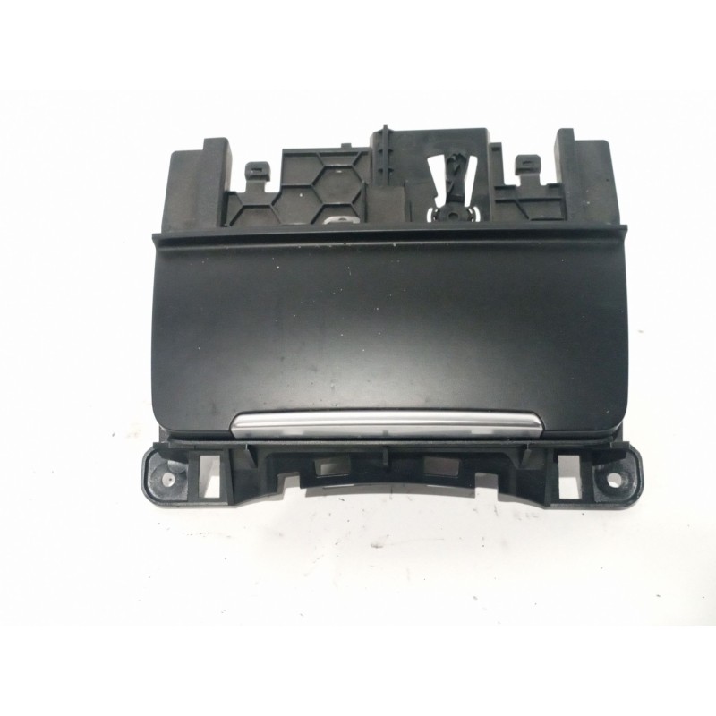 Recambio de cenicero para audi a4 b8 (8k2) 2.7 tdi referencia OEM IAM 8K0857951WZT  