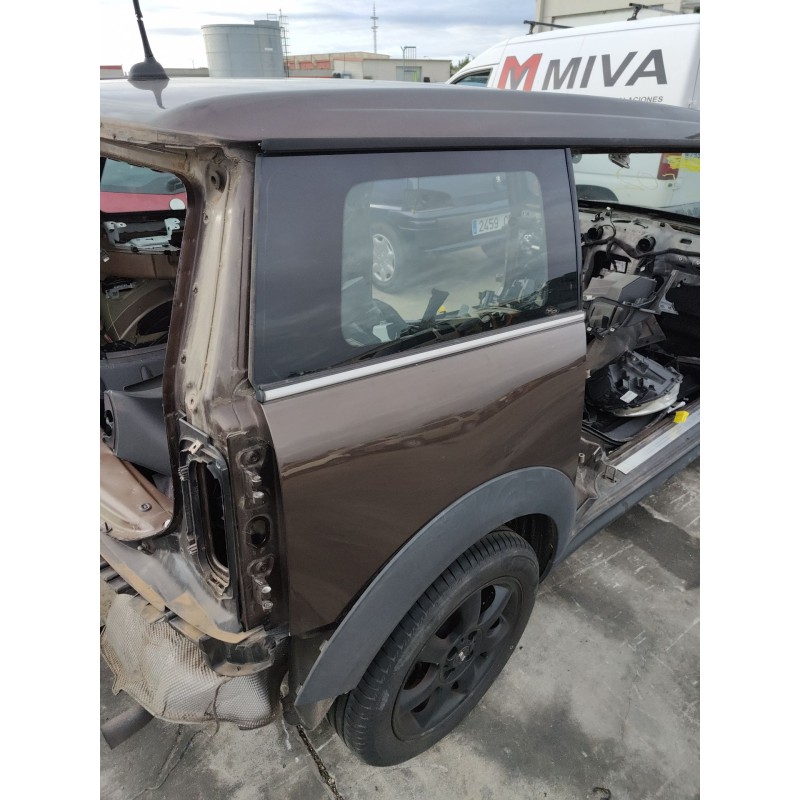 Recambio de aleta trasera derecha para mini clubman (r55) one referencia OEM IAM   