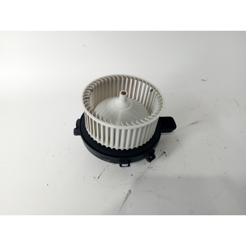 Recambio de motor calefaccion para opel astra k (b16) 1.4 turbo (68) referencia OEM IAM 0130309503  