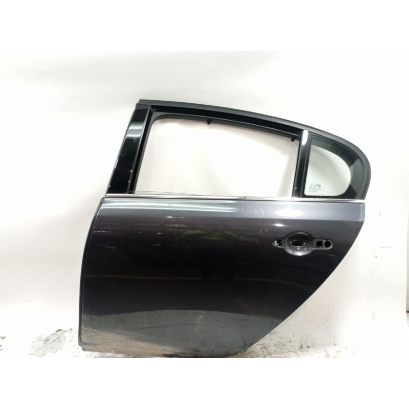 Recambio de puerta trasera izquierda para renault latitude (l70_) 2.0 dci 150 (l70h) referencia OEM IAM sinreferencia  