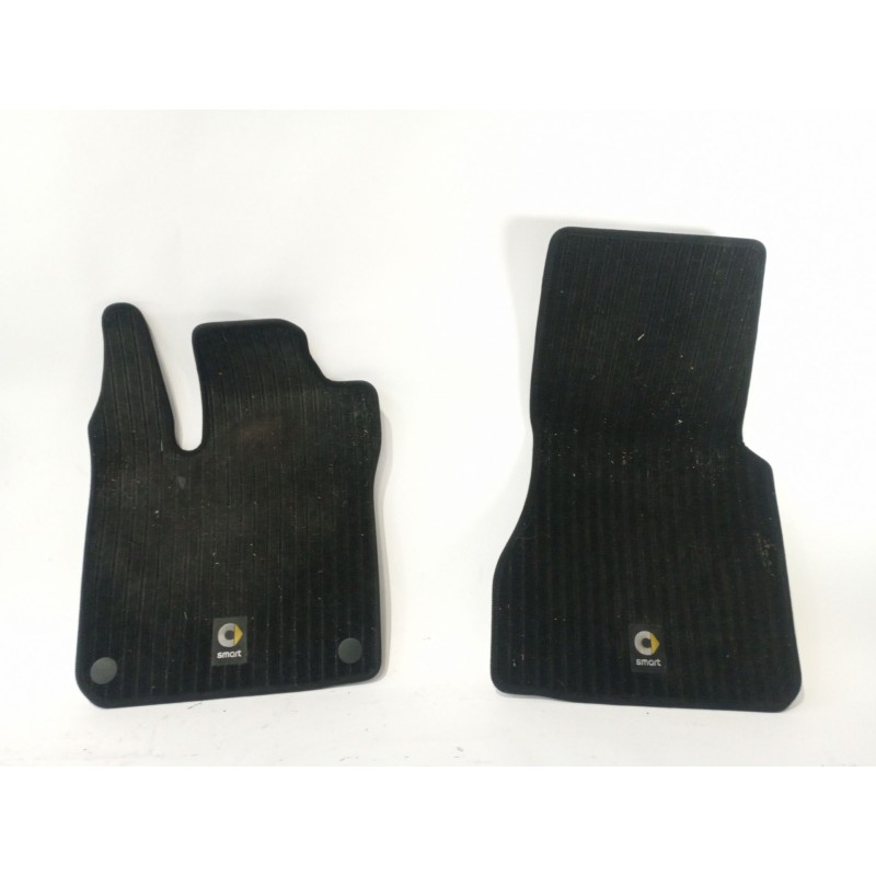 Recambio de juego alfombrillas para smart fortwo coupé (453) 0.9 (453.344, 453.353) referencia OEM IAM A4536807603 A4536807803 