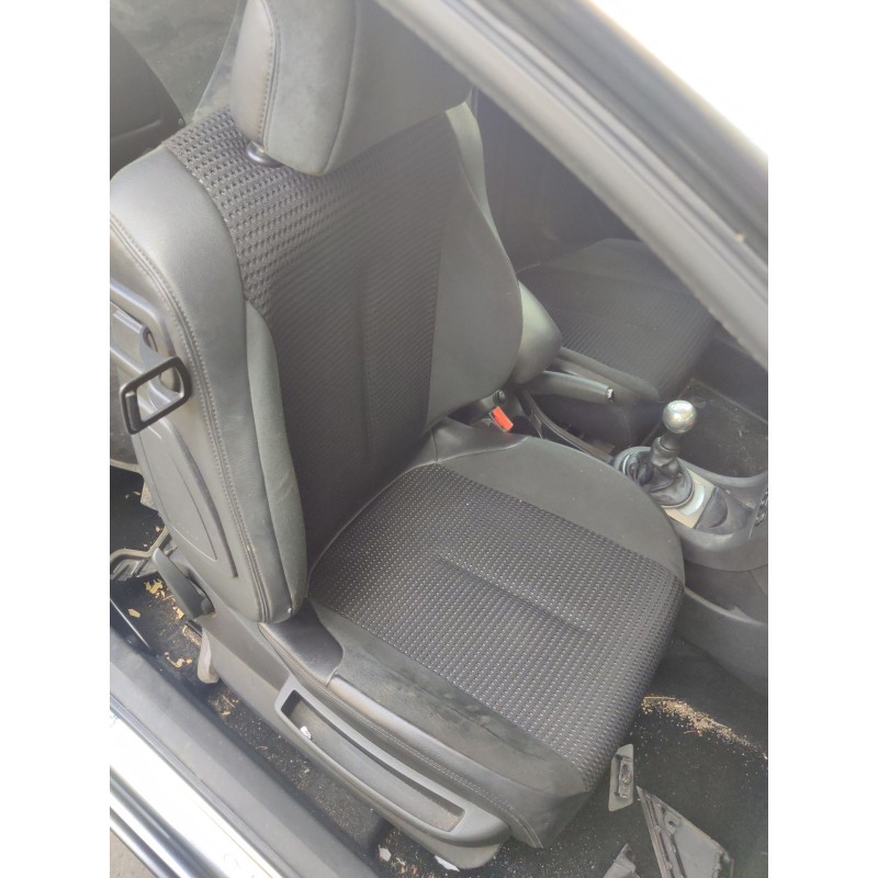 Recambio de asiento delantero derecho para citroën c4 coupé (la_) 2.0 16v referencia OEM IAM   