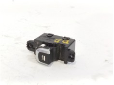 Recambio de boton elevalunas derecho para kia carens iv 1.6 gdi referencia OEM IAM 93575  