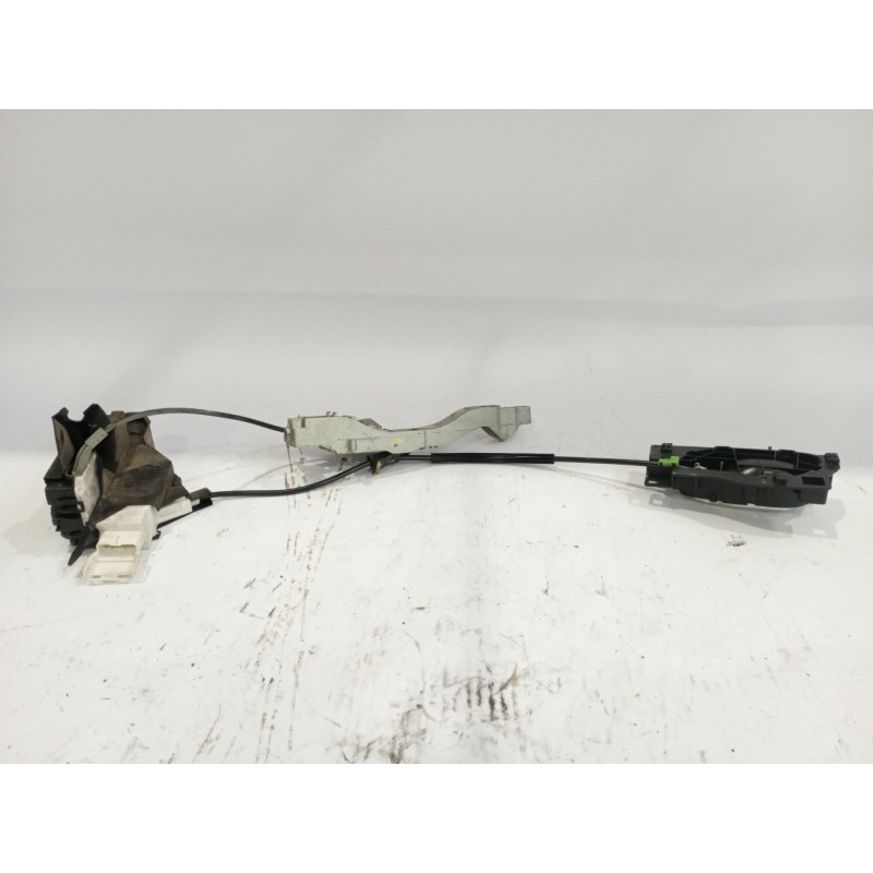 Recambio de cerradura puerta delantera derecha para citroën c4 ii (nc_) 1.6 hdi 90 referencia OEM IAM 9686719780  