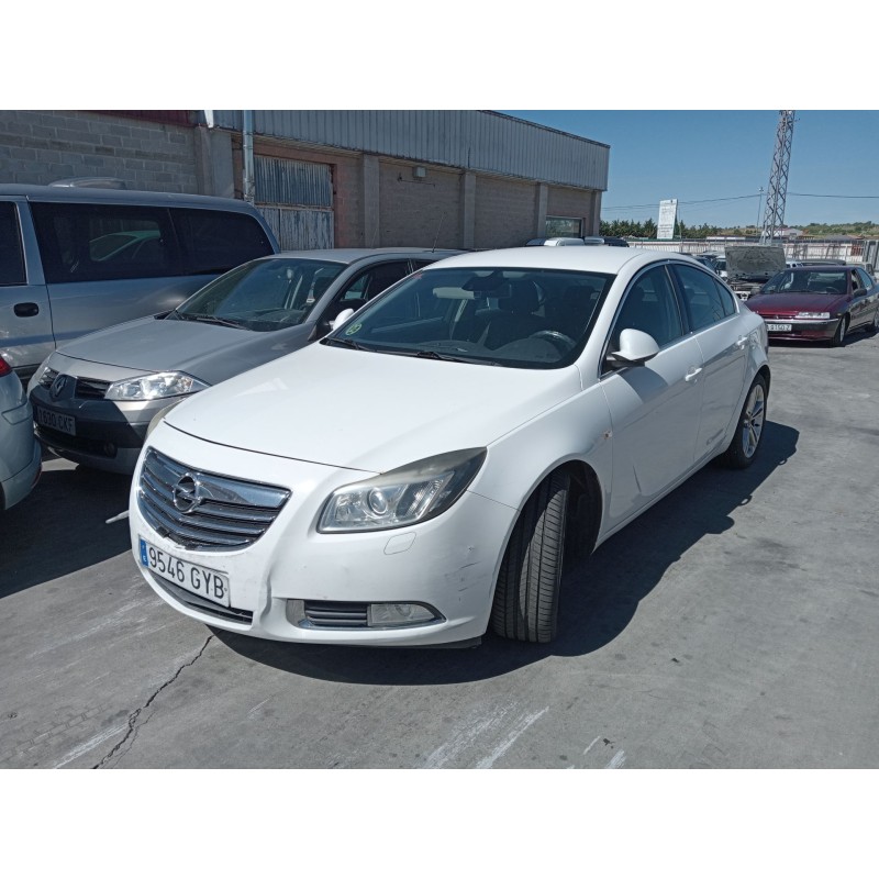 opel insignia a sedán (g09) del año 2010