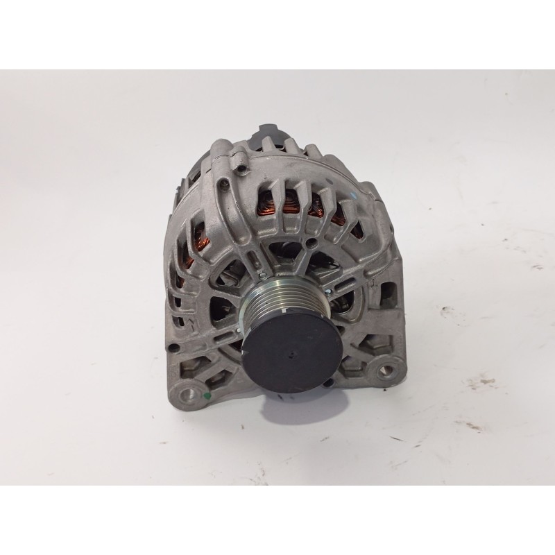 Recambio de alternador para renault citan,mitsubishi l200 ,megane iii,subaru impreza iv referencia OEM IAM 8200849752C  