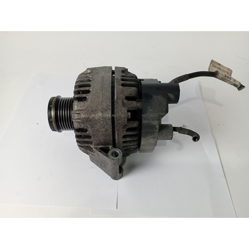 Recambio de alternador para fiat fiorino box referencia OEM IAM 51784845  