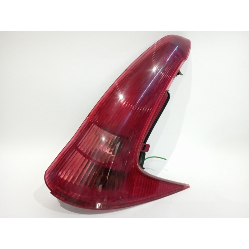 Recambio de piloto trasero derecho exterior para peugeot c15,xsara,berlingo.peugeot 607 ,206 referencia OEM IAM 9641540577  