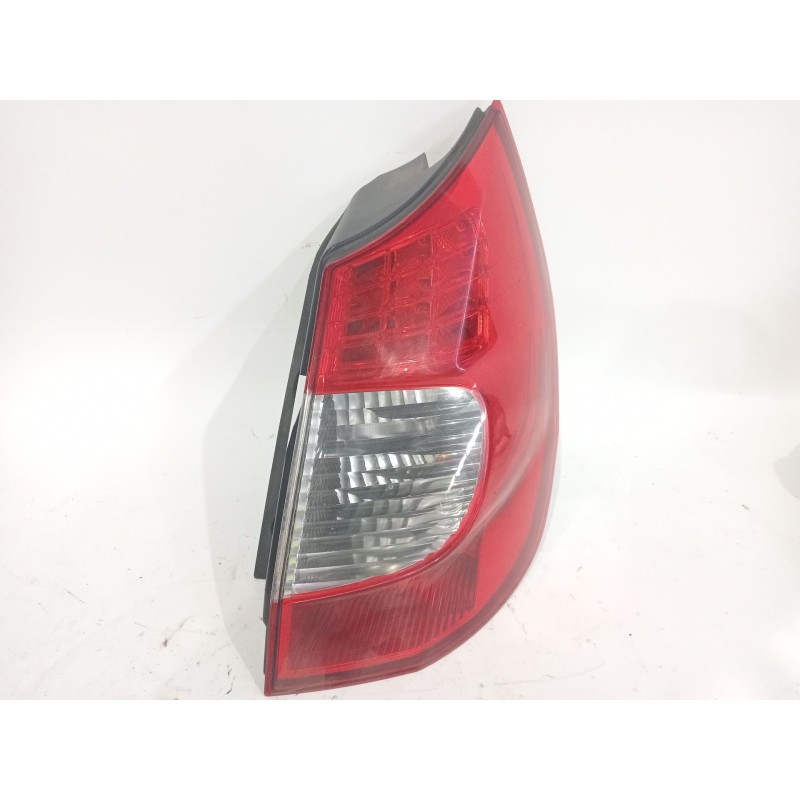 Recambio de piloto trasero derecho exterior para renault scenic ii referencia OEM IAM 8200474327A25K0094670250  