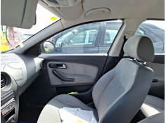 Recambio de guarnecido puerta delantera derecha para seat cordoba (6l2) 1.4 16v referencia OEM IAM   