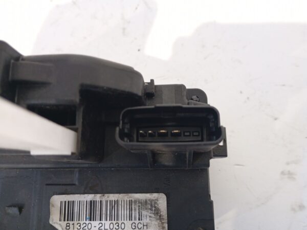 cerradura_puerta_delantera_derecha_813202l030_hyundai_i30_cw