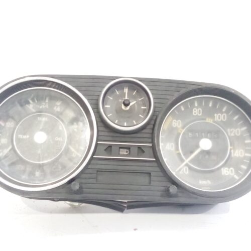 CUADRO INSTRUMENTOS MERCEDES-BENZ /8 (W115) 200 D (115.115)