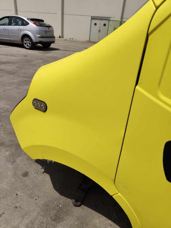 aleta_delantera_izquierda_631013304r_color_carroceriacm037_yellow_giese_body_colour_renault_master_iii_furgoneta_fv_2_3_dci_125