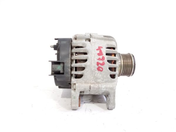 alternador_231000027r_renault_megane_iii_hatchback_bz0_1_b3_1_5_dci_bz1g_bz1w_bz0r