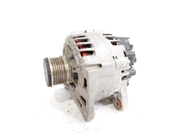 alternador_231000027r_renault_megane_iii_hatchback_bz0_1_b3_1_5_dci_bz1g_bz1w_bz0r