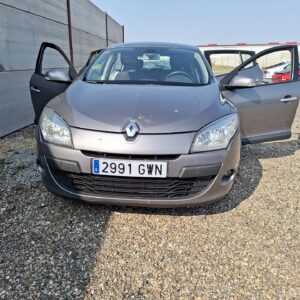 torpedo_renault_megane_iii_fastback_bz0_1_b3_1_5_dci