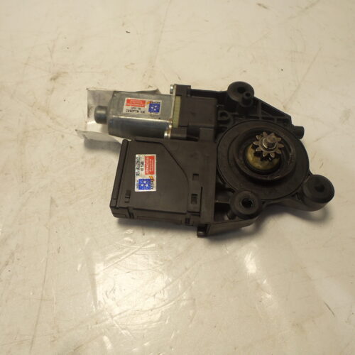 MOTOR ELEVALUNAS TRASERO IZQUIERDO RENAULT MEGANE III HATCHBACK (BZ0/1_ B3_) 1.5 DCI (BZ09 BZ0D BZ1W BZ29 BZ14)